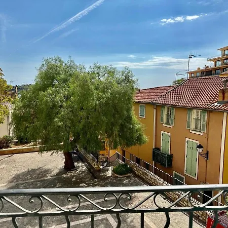 Place Poullan Appartement *
