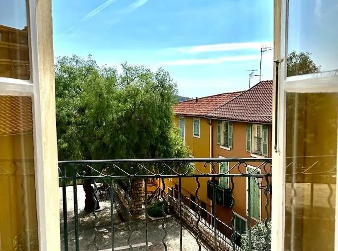 Place Poullan * Villefranche-sur-Mer